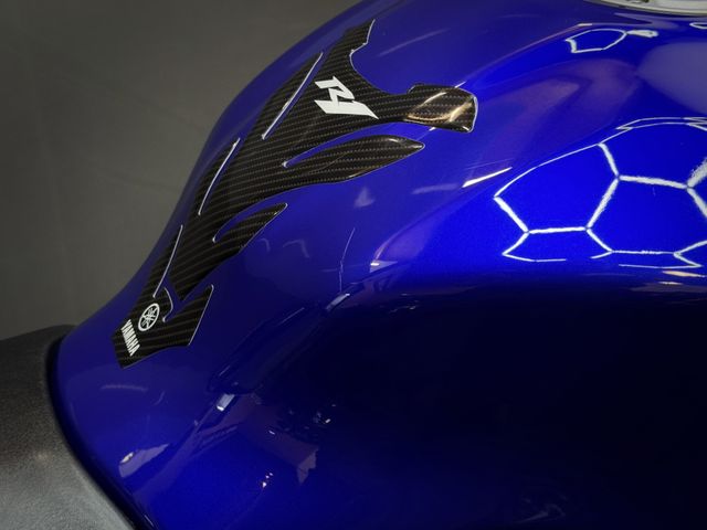 yamaha - yzf-r1