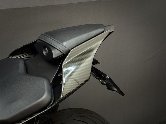 yamaha - yzf-r1