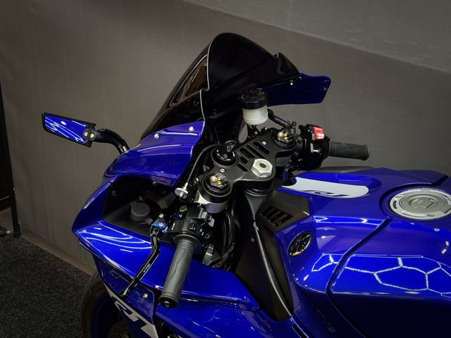 yamaha - yzf-r1