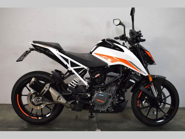 ktm - 390-duke-abs