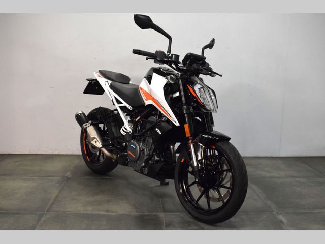 ktm - 390-duke-abs
