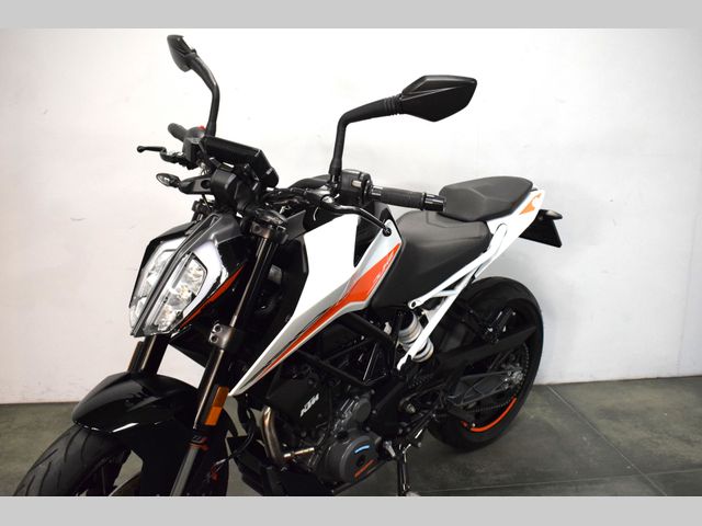 ktm - 390-duke-abs