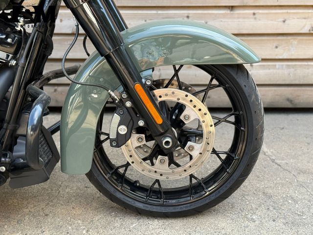 harley-davidson - roadking-special-114