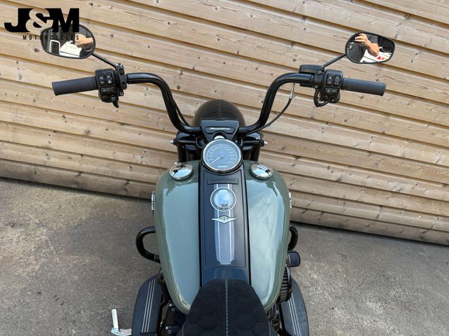 harley-davidson - roadking-special-114
