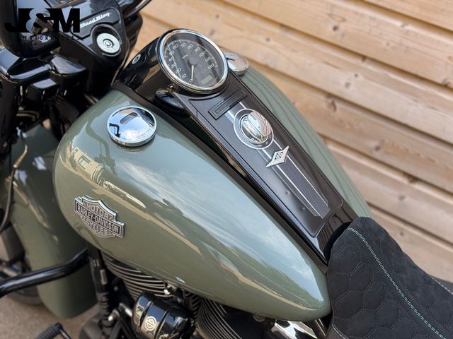 harley-davidson - roadking-special-114
