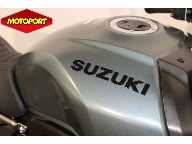 suzuki - gsx-8t