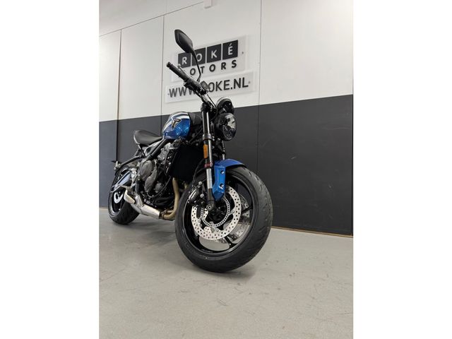 triumph - trident-660