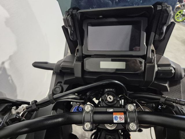 honda - crf-1100-l-africa-twin-adventure-sports