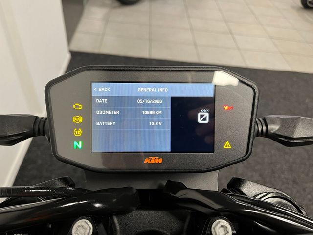 ktm - 890-duke-gp