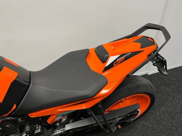 ktm - 890-duke-gp