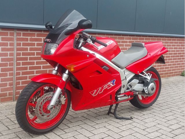 honda - vfr-750-f