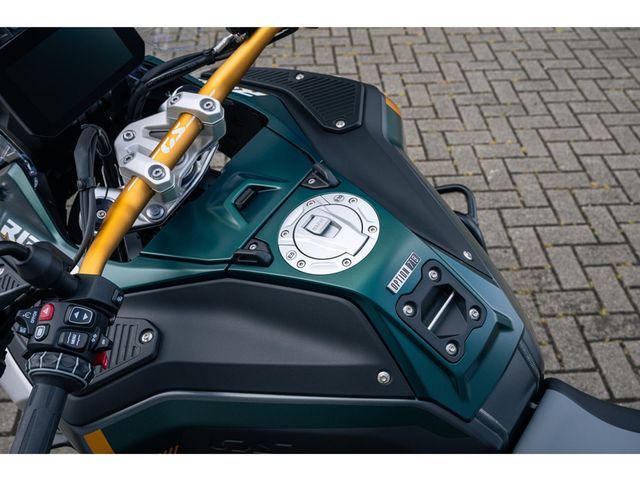 bmw - r-1300-gs-adventure