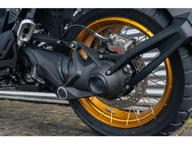 bmw - r-1300-gs-adventure