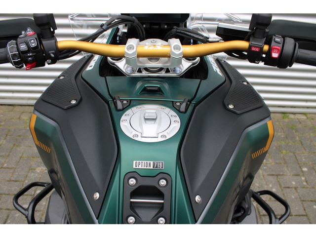 bmw - r-1300-gs-adventure