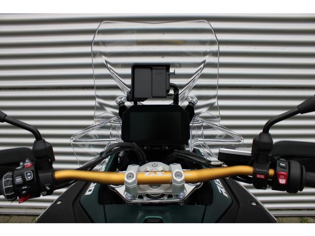 bmw - r-1300-gs-adventure