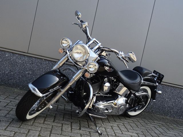 harley-davidson - softail-deluxe-flstni