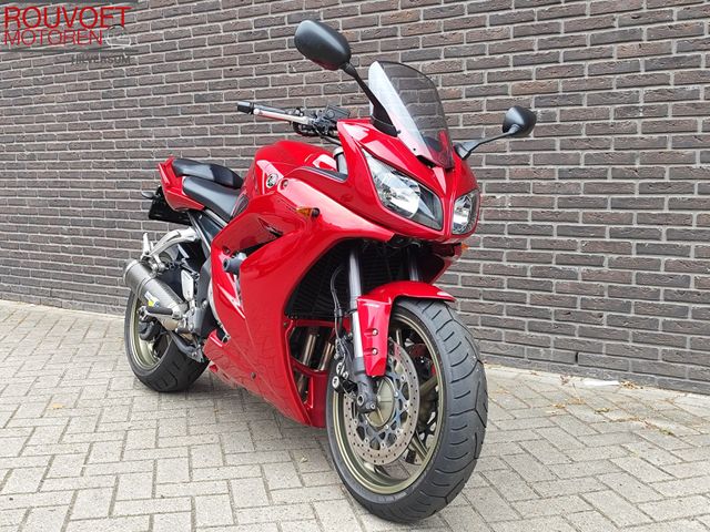 yamaha - fz-1