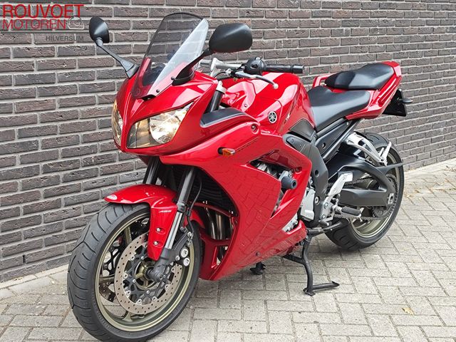 yamaha - fz-1