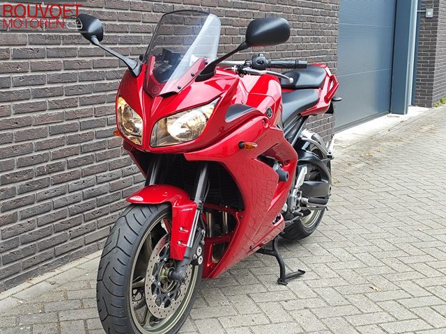 yamaha - fz-1