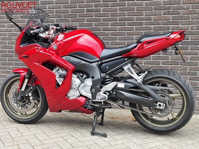 yamaha - fz-1