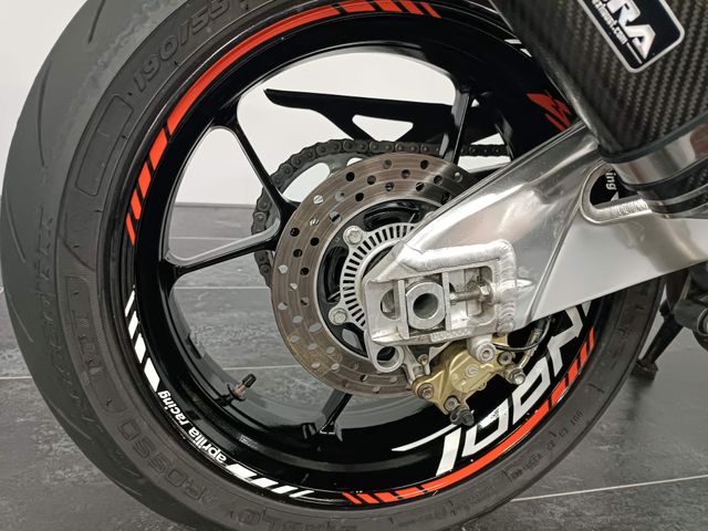 aprilia - tuono-v4
