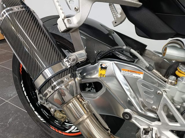 aprilia - tuono-v4