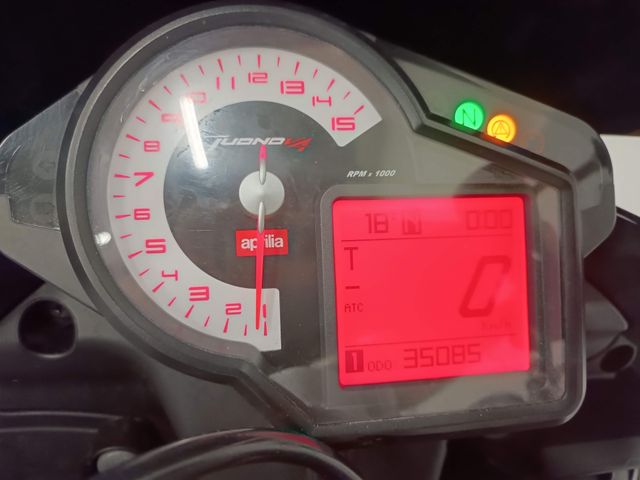aprilia - tuono-v4