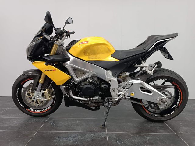 aprilia - tuono-v4