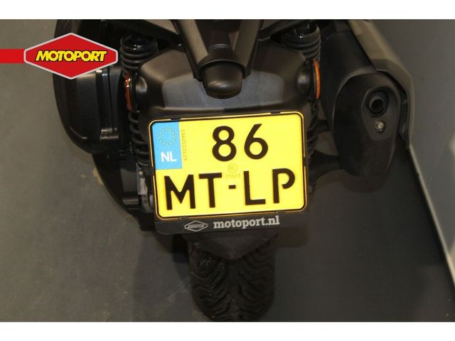 yamaha - x-max-300-abs