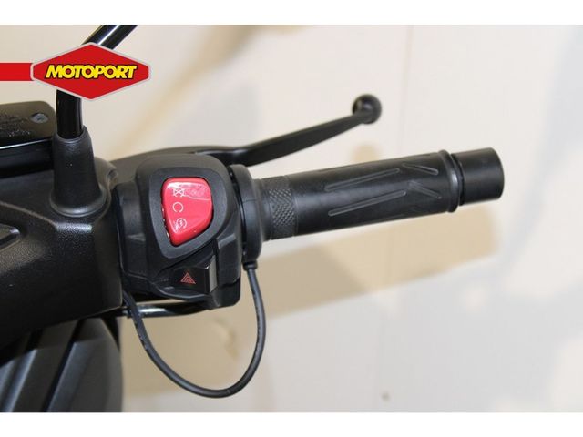 yamaha - x-max-300-abs