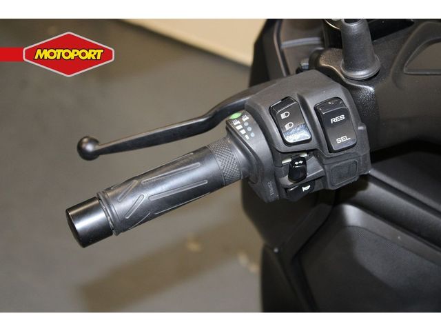 yamaha - x-max-300-abs