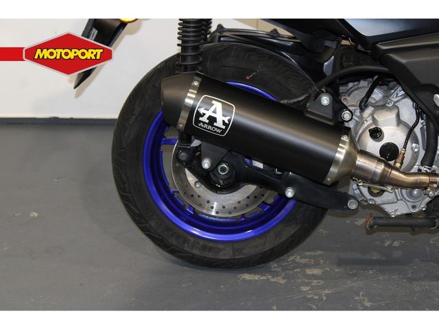 yamaha - x-max-300-abs