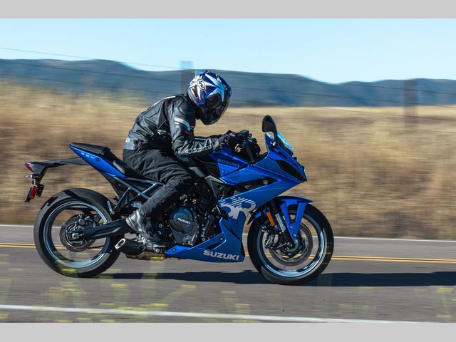 suzuki - gsx-8r