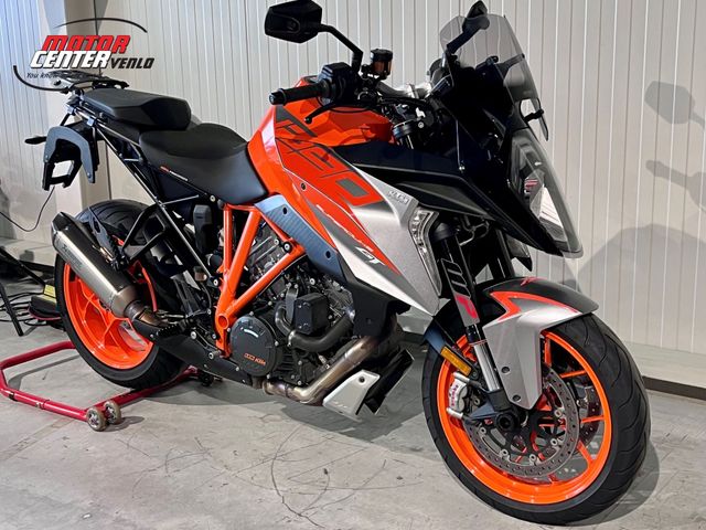ktm - 1290-super-duke-gt