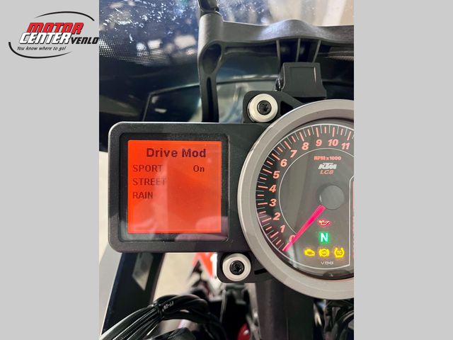 ktm - 1290-super-duke-gt
