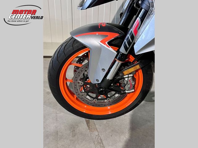 ktm - 1290-super-duke-gt