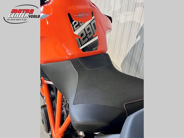 ktm - 1290-super-duke-gt