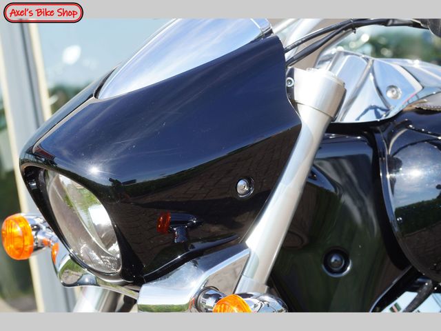 suzuki - m-1500-intruder