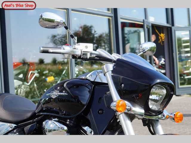 suzuki - m-1500-intruder