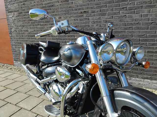 suzuki - intruder-c-800