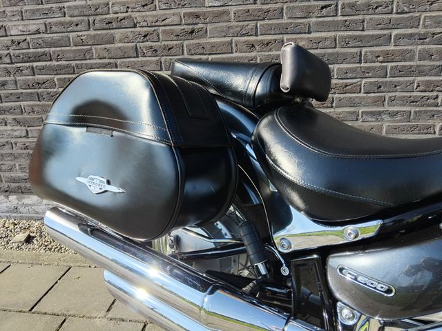 suzuki - intruder-c-800