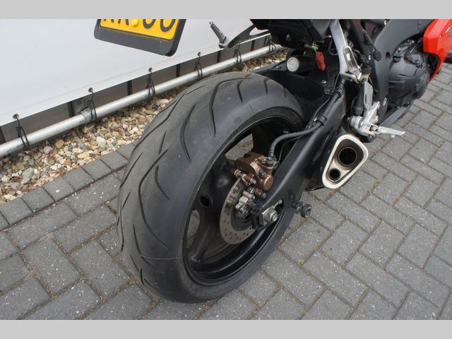honda - cbr-1000-rr-fireblade