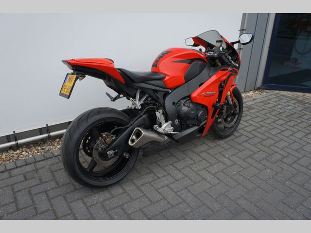 honda - cbr-1000-rr-fireblade