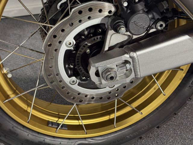 honda - crf-1100-l-africa-twin-adventure-sports