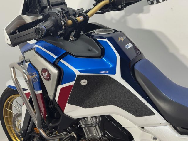 honda - crf-1100-l-africa-twin-adventure-sports