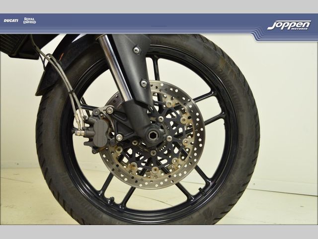 triumph - tiger-800-xrx