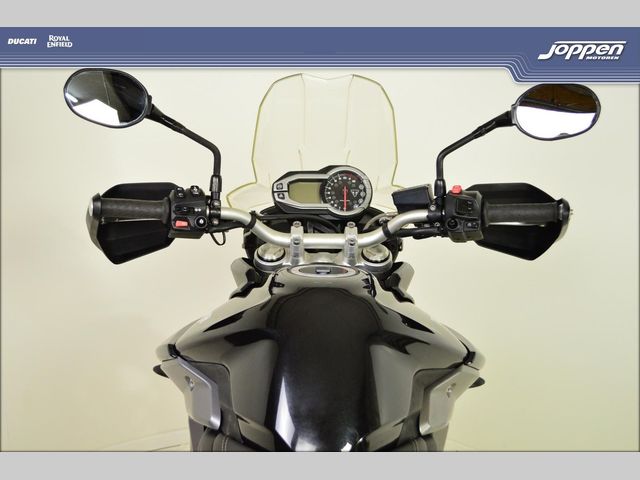 triumph - tiger-800-xrx