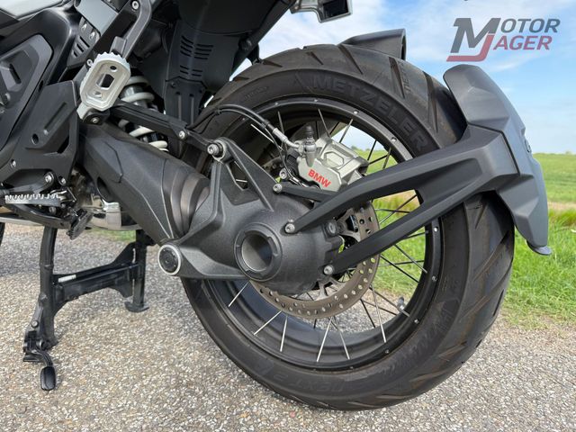 bmw - r-1300-gs-adventure