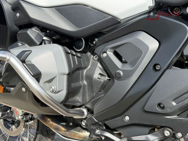 bmw - r-1300-gs-adventure