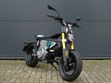BMW CE 02